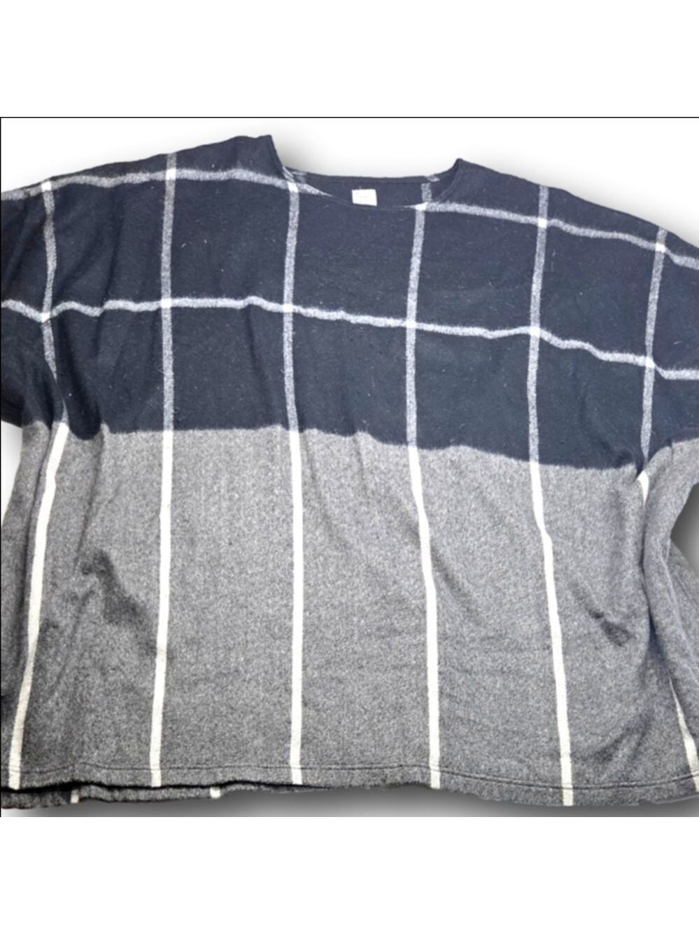 Women's A New Day Crew Neck Sweater Black Gray Plaid OSFM